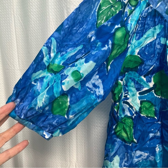 Ralph Lauren Blue and Green Floral 100% Silk Blouse Large classic coastal - Picture 2 of 6